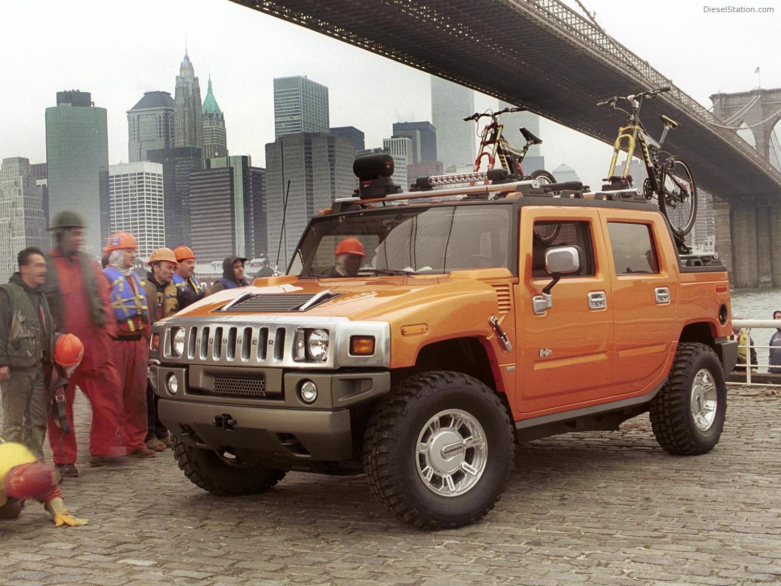 Hummer H2 SUT